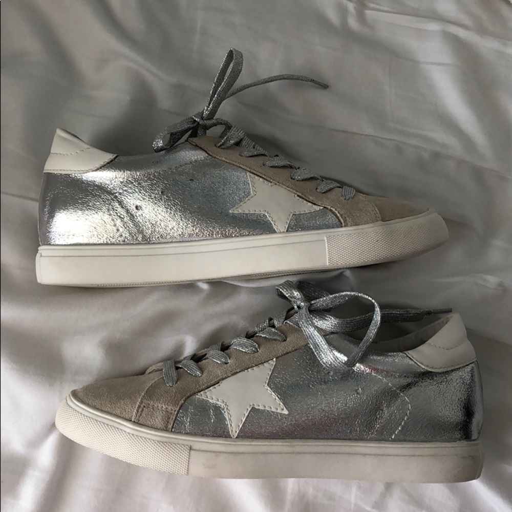 Star sneakers